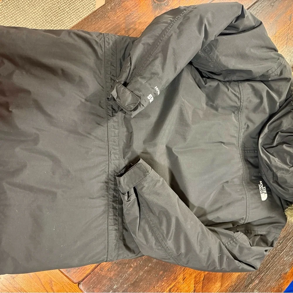 The North Face women’s Black Puffer Jacket with Fur Trim - Picture 4 of 4